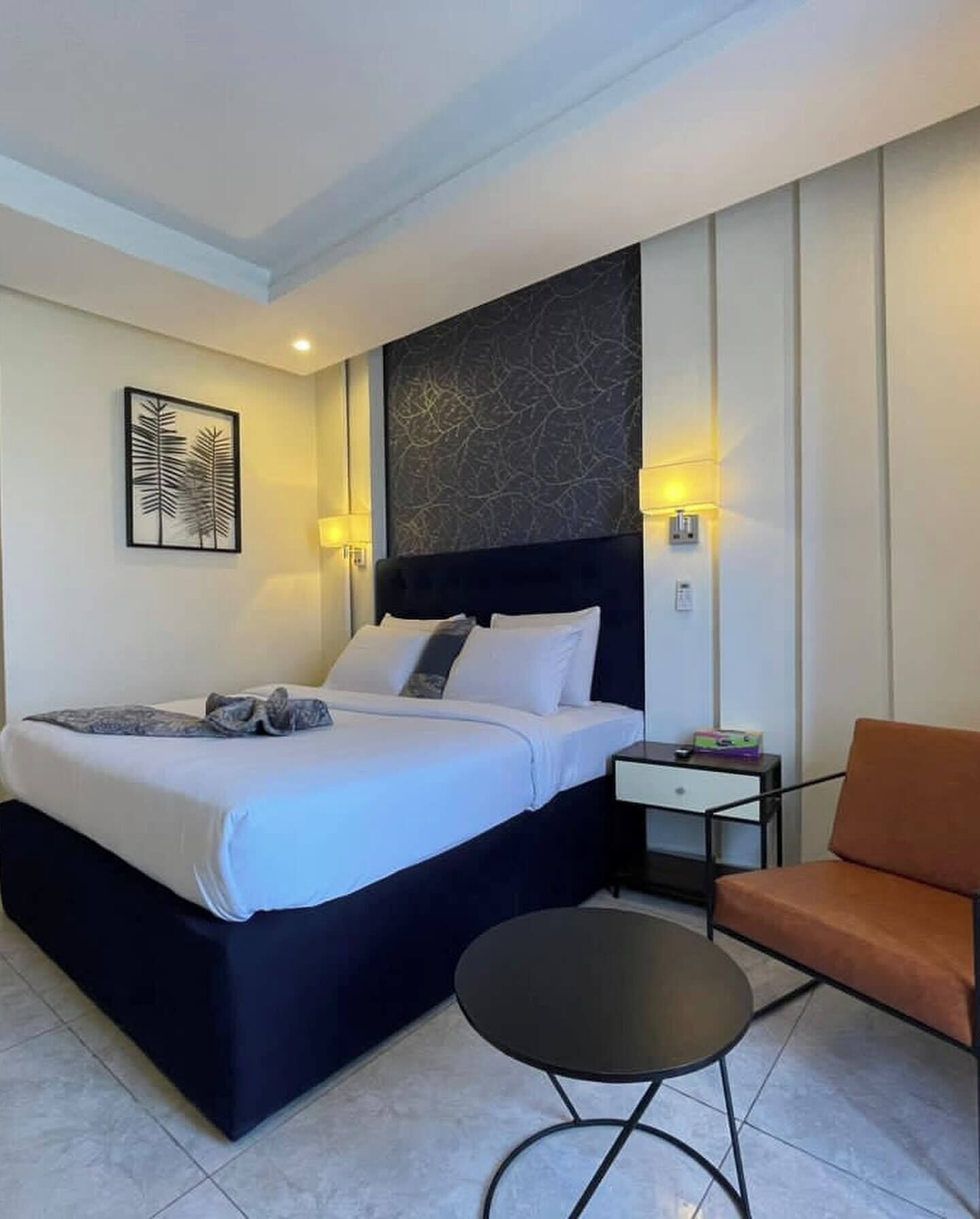Comfort Room, City View | In-room safe, desk, laptop workspace, free WiFi