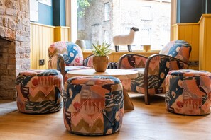 Restaurant - The Sheep and Penguin (Wells)