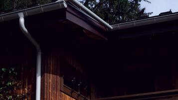 Pintu masuk properti