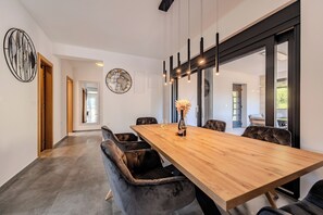 Design Apartment | In-room dining