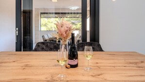 時尚公寓 | 房內用餐  區