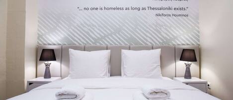 Ferros/tábuas de passar roupa, Wi-Fi, roupa de cama