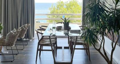 Modern Clifton Apartment - Number 5101