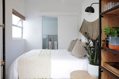 Quaint Room To Rent - Number 4706