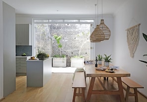 Dining - Beach House - Number 49 (Cape Town)