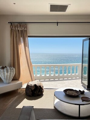 Interior - Scenic Serenity in Clifton - Number 6306 (Cape Town)