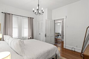 2 habitaciones, tabla de planchar con plancha y wifi gratis 