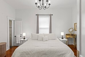 2 chambres, fer et planche à repasser, Wi-Fi gratuit, draps fournis