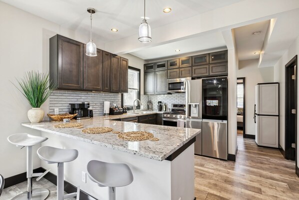 Fridge, microwave, oven, stovetop - Stylish 4BR Home • Close to Hospitals + Downtown (Cleveland)