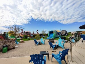 Property grounds - Mobil-home 6-8 pers, 4* campsite, in the heart of the castles, near Beauval Zoo (Veuzain-sur-Loire)