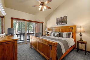 3 makuuhuonetta, silitysrauta/-lauta, ilmainen Wi-Fi, vuodevaatteet