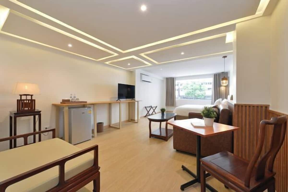 Premium bedding, memory-foam beds, minibar, individually decorated