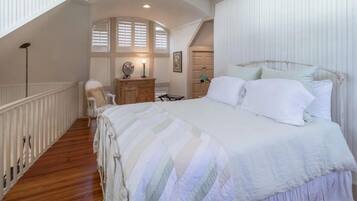 1 bedroom, iron/ironing board, internet, bed sheets
