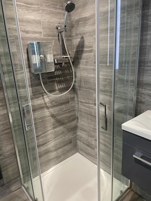 Chambre Double Deluxe, rez-de-chaussée | Salle de bain