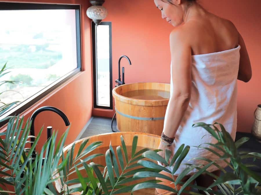 Sauna, steam room, body treatments