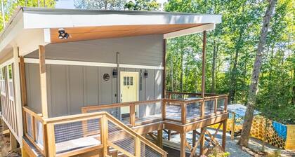 Two Tree Houses - Beehive & H20