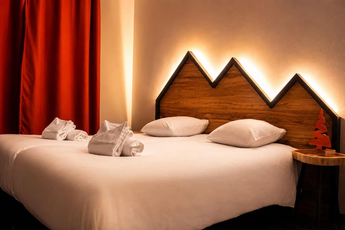 Standard Twin Room | WiFi (free), bed sheets