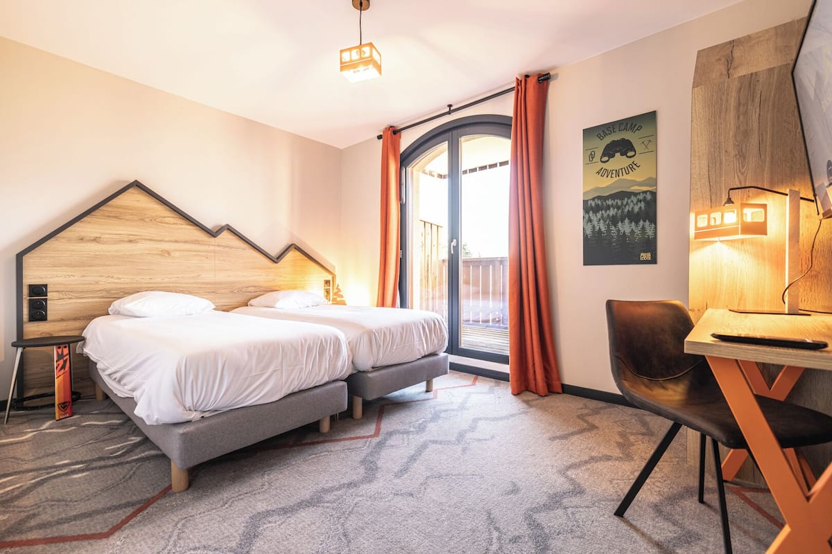1 bedroom, free WiFi, bed sheets