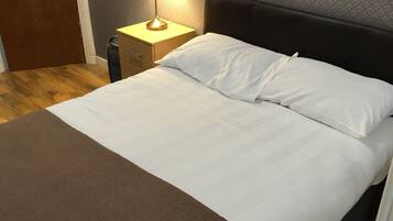 Studio | Free WiFi, bed sheets