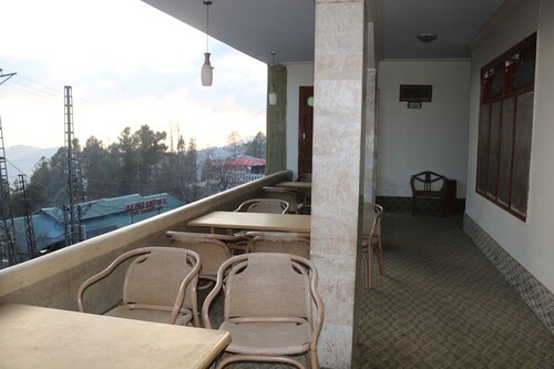 Hotel Galiyat Continental