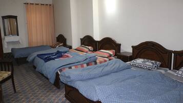 Family Room | Free WiFi