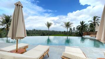 Kolam renang outdoor