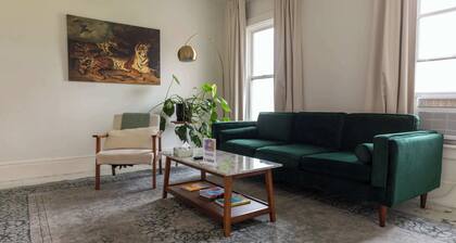 Updated 2BR, 5min/NWMC, 5min/Dwntwn, Prvt Parking