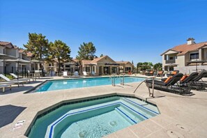 Outdoor pool - CozySuites TPC Scottsdale with pool 2 (Scottsdale)
