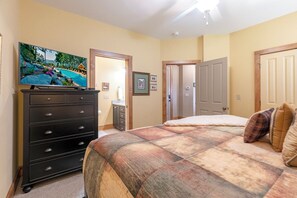 1 غرفة نوم ومكواة/لوح كي وخدمة الإنترنت وملاءات أسرّة