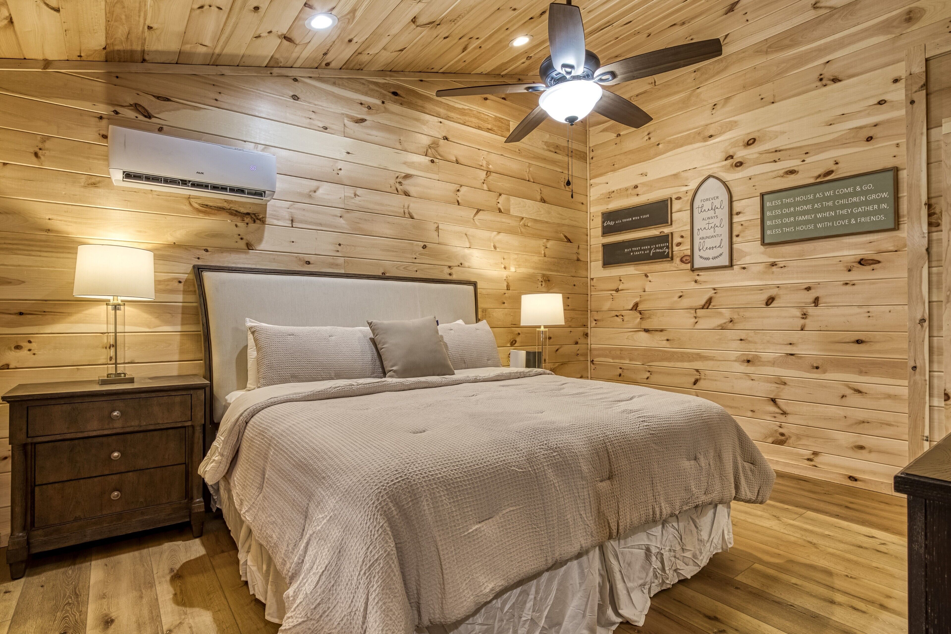 1 chambre, accès au Wi-Fi (inclus), literie fournie