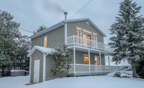 Exterior - Comfort with Lake View - Chalet Lac-Frontiere (Lac-Frontière)