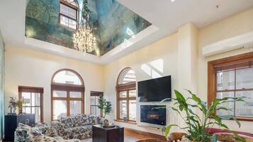 TV, fireplace, video games