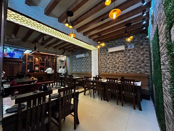Restaurant - The Heritage (Dumka)