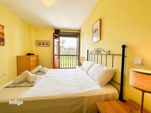 1 soverom, strykejern/-brett, wi-fi (inkludert) og sengetøy