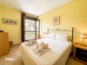 1 bedroom, iron/ironing board, free WiFi, bed sheets