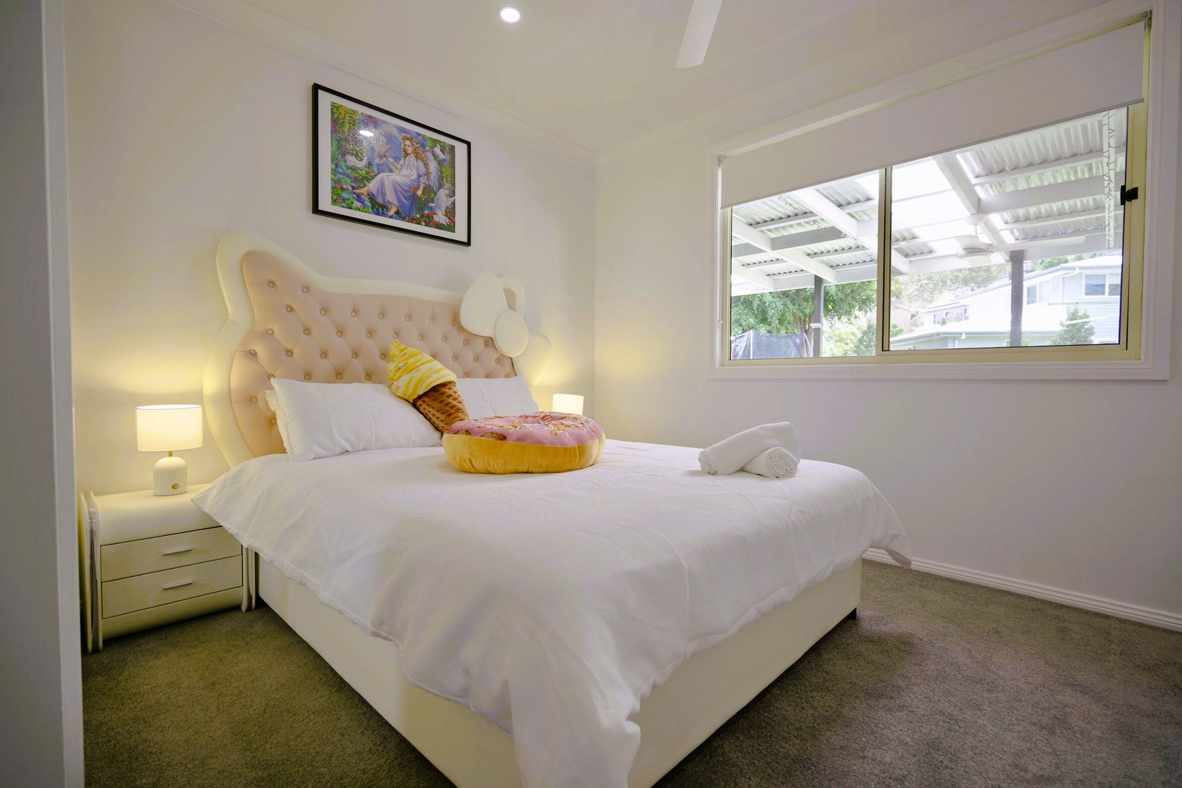 5 bedrooms, iron/ironing board, free WiFi, bed sheets