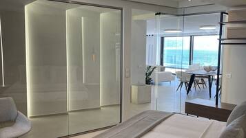 2 bedrooms, desk, soundproofing, iron/ironing board