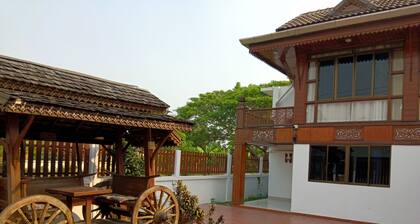 Classic Thai Healing Home near the airport