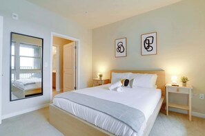 2 عدّة غرف نوم ومكتب ومكواة/لوح كي وواي فاي