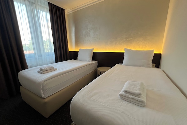 Habitación triple estándar | 1 habitación, ropa de cama hipoalergénica y minibar