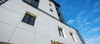Nobel West Hotel