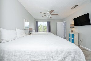 2 bedrooms, WiFi, bed sheets - Siesta Key Paradise (Sarasota)