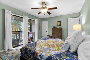 2 quartos, ferros/tábuas de passar roupa, berço de viagem