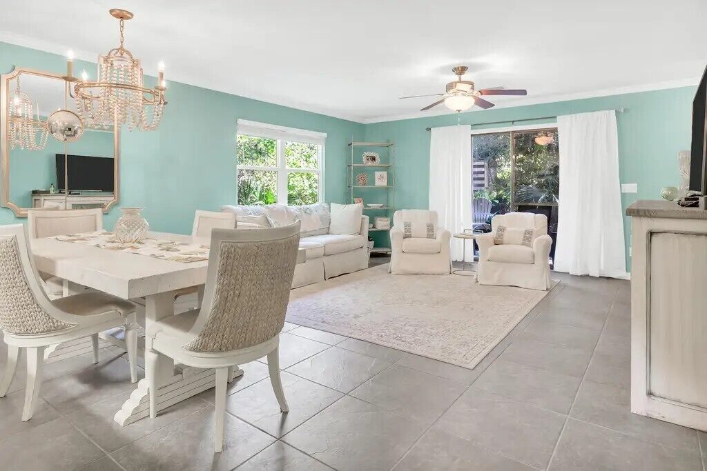 MIDDLE OF 30A! MINUTES FROM BEACH, POOLS, TENNIS COURTS and NATURE TRAILS!