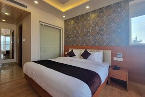 Premium Room | Laptop workspace, free WiFi, bed sheets, wheelchair access - MNP Mountain valley view Shimla (Shimla)