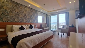 Premium Room | Laptop workspace, free WiFi, bed sheets, wheelchair access