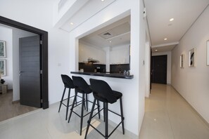 Apartment - Chic Comfy 1BR in Dubai Marina (Dubai)