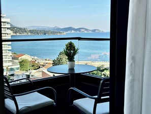 Deluxe Room | View from room - Hotel Del Medio (Sutomore)
