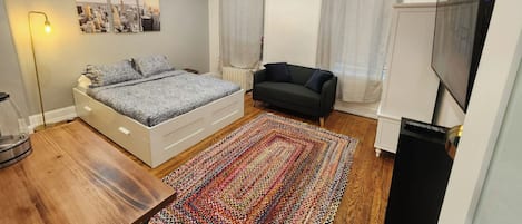 WiFi, bed sheets