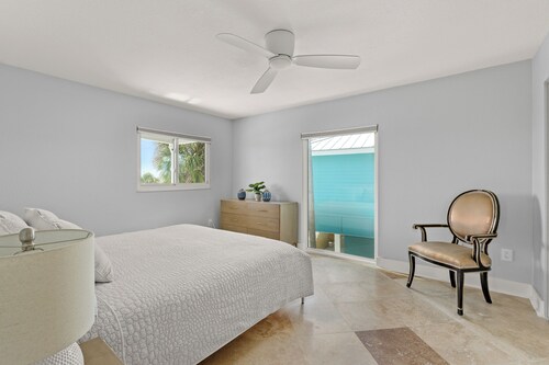 Beach Paradise at the Jetties - 412   “Casey Key”